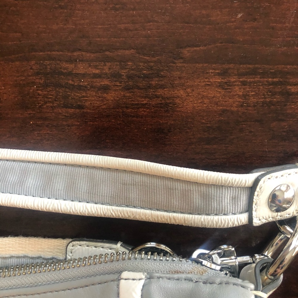 Coach Handbag - Picture 6 of 9